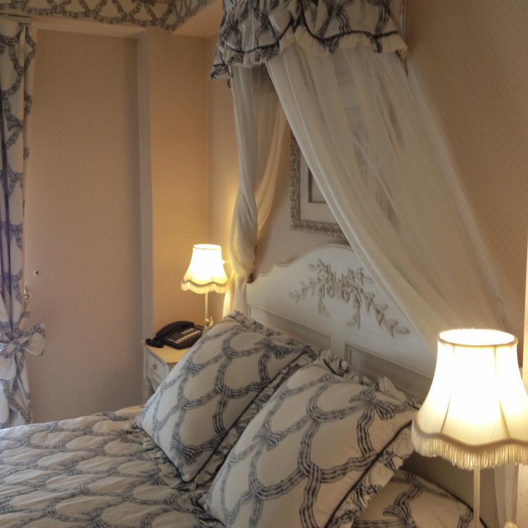 Hostellerie Du Prieure Saint-Prix  Eksteriør bilde