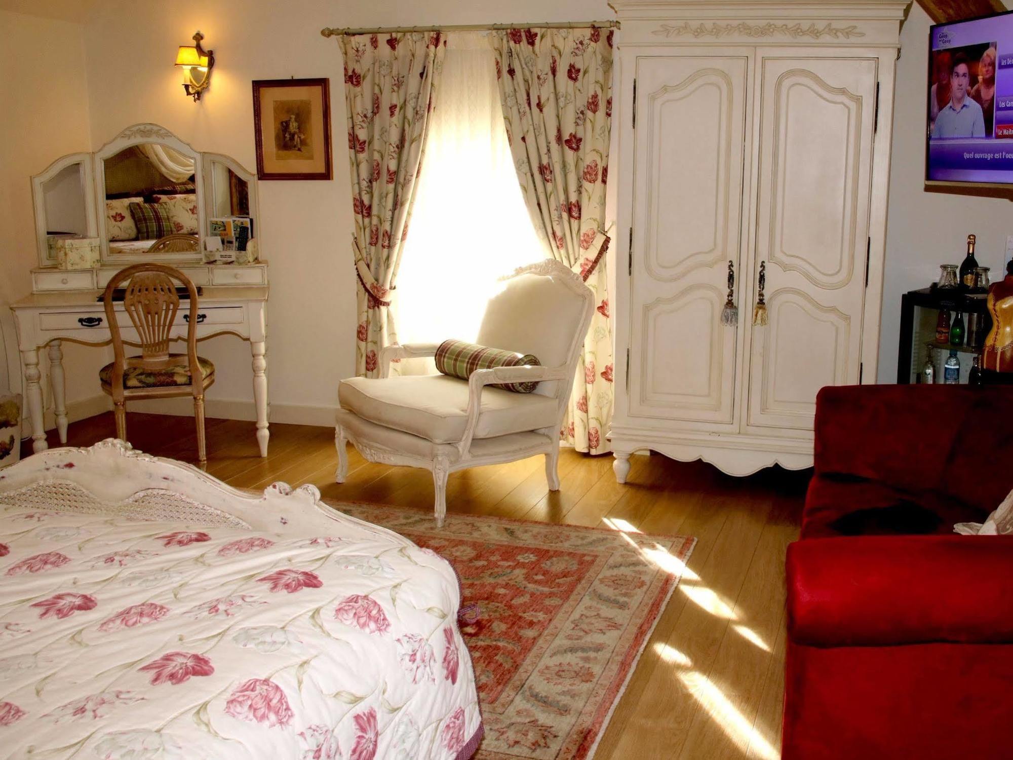 Hostellerie Du Prieure Saint-Prix  Eksteriør bilde